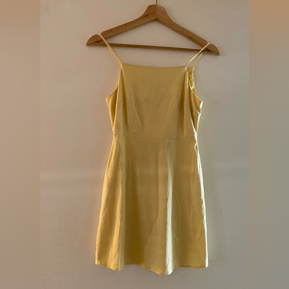Forever 21 Light Yellow Ruched Dress